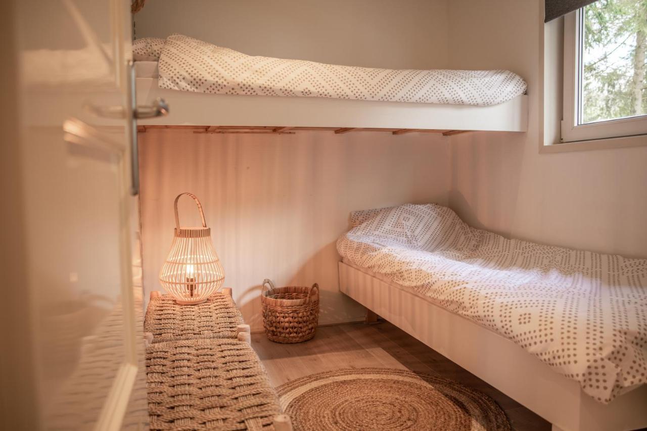 Stayatsas Tiny House Julia In De Bossen Op De Veluwe! Епе Екстериор снимка