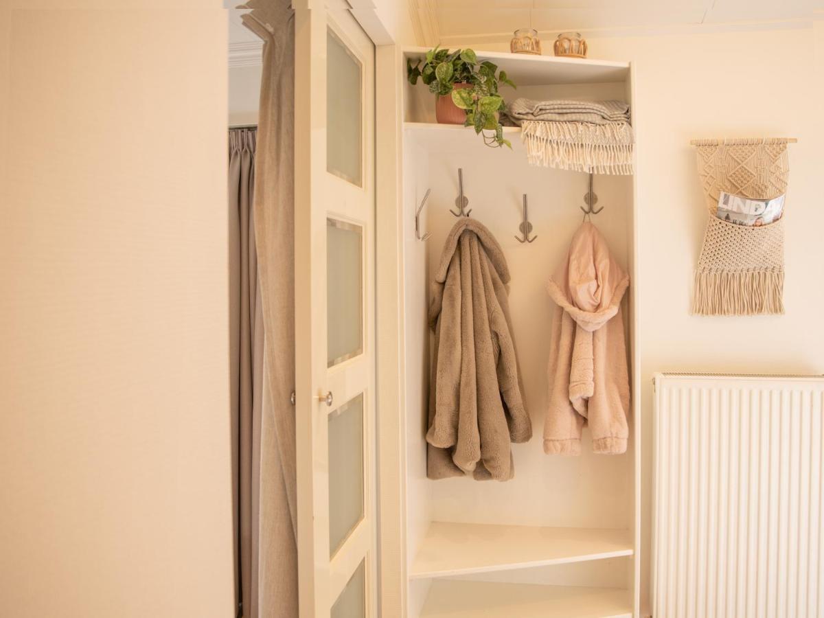 Stayatsas Tiny House Julia In De Bossen Op De Veluwe! Епе Екстериор снимка